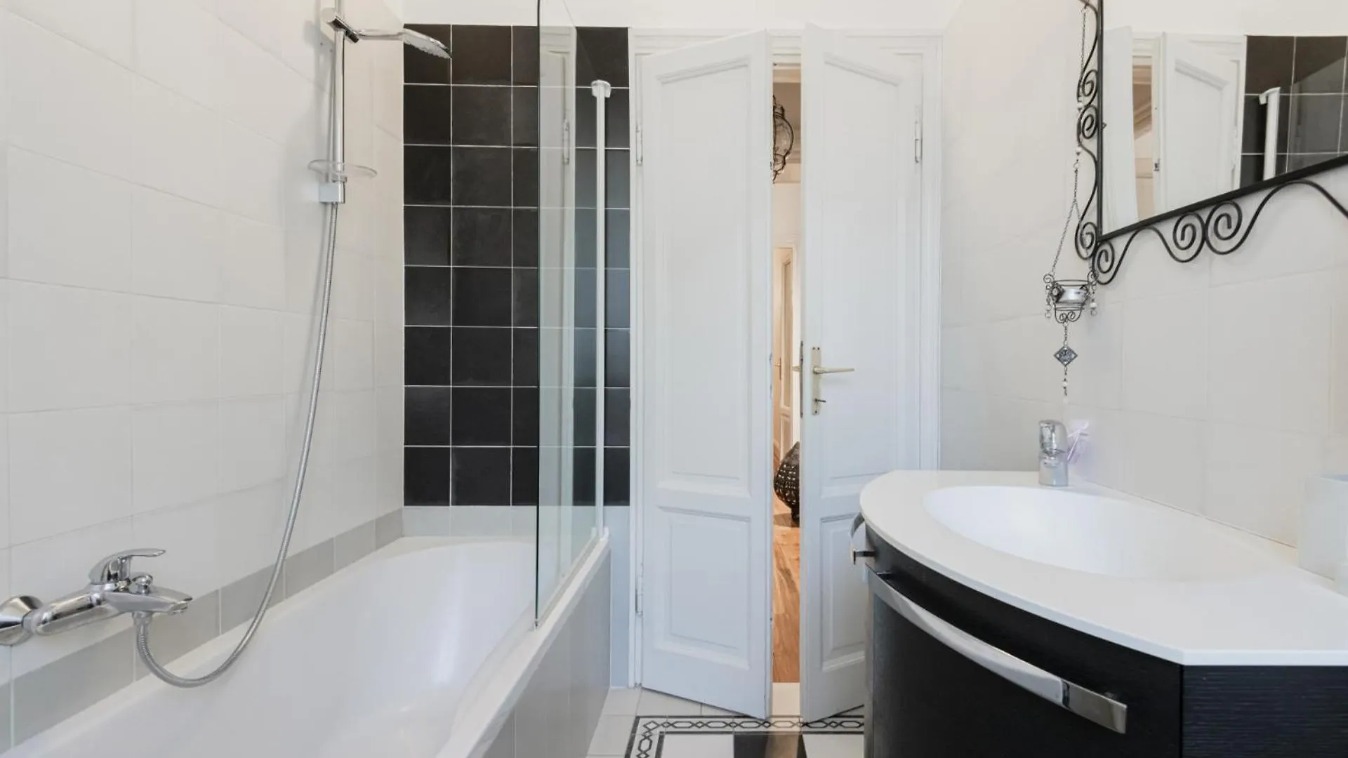 Apartment Easylife - Villa Privata Con Giardino A Nolo Milan
